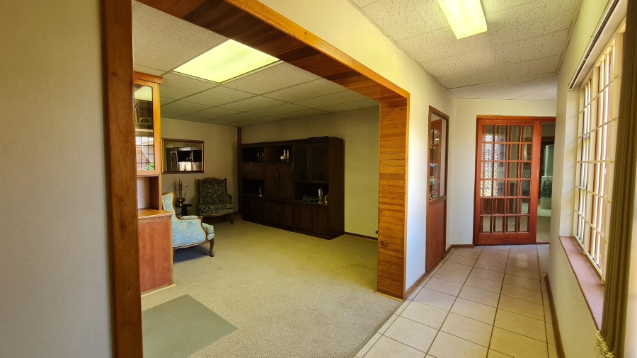 6 Bedroom Property for Sale in Bainsvlei Free State